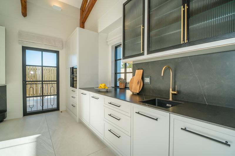 5 Bedroom Property for Sale in Newlands Western Cape